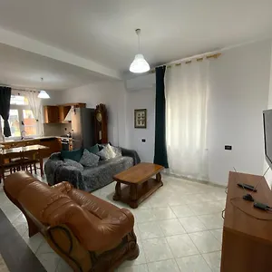 2 , Tiran Arnavutluk