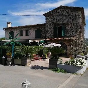 auberge-les-aromes.fr-provencehotel.com/